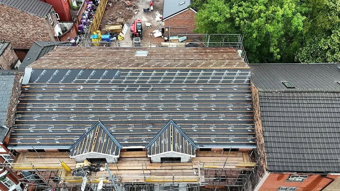 Roof membrane and battens