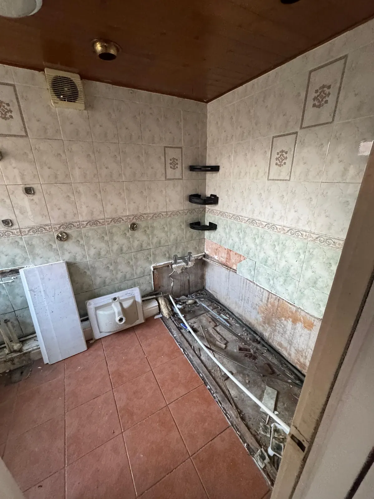 The bathroom before replacement