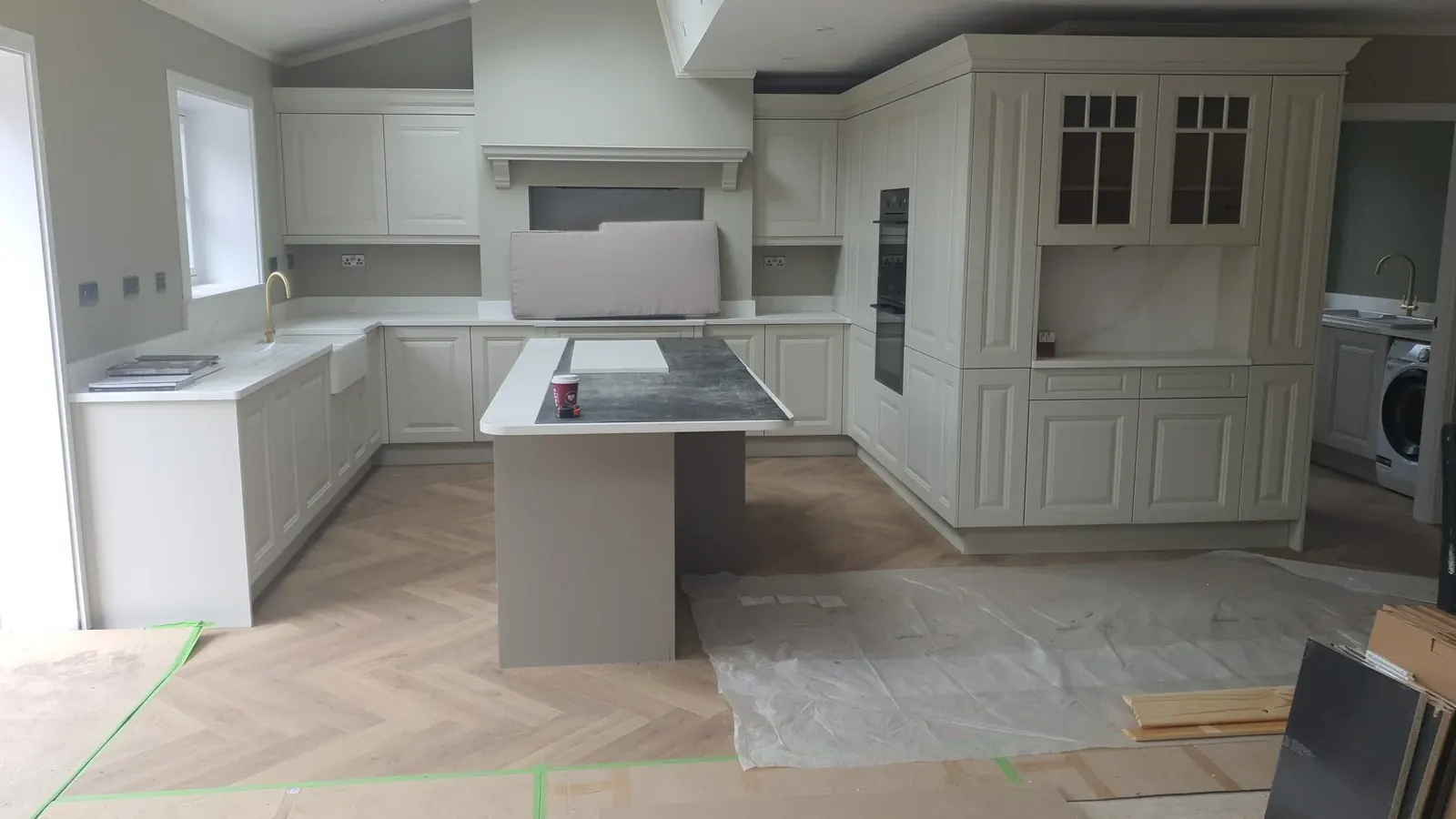 Fitting the kitchen