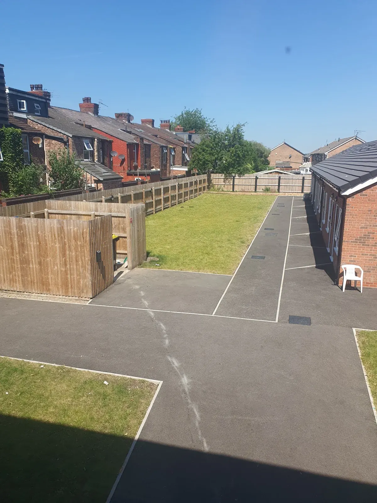 Paths and lawns through the development
